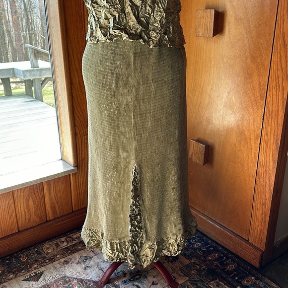 Pretty Jolie Mine Paris Celery Satin Crinkle Skirt Set Sz 10 NWT! Orig $338! - Picture 3 of 10